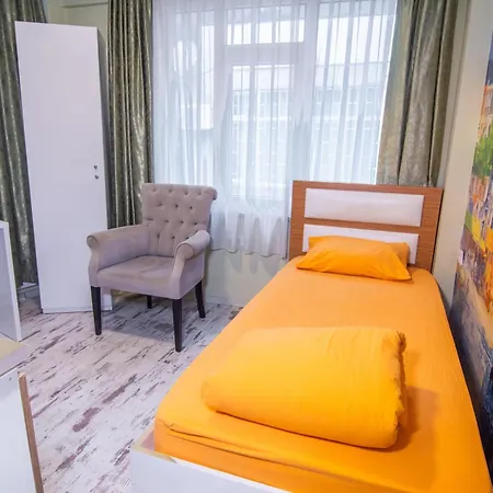 公寓 At Besiktas 2bdr With 3 Single Bed *