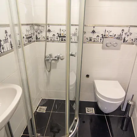 At Besiktas 2bdr With 3 Single Bed 公寓 *