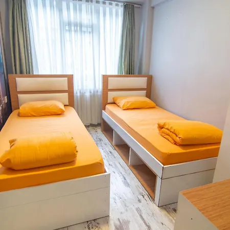 Daire At Beşiktaş 2bdr With 3 Single Bed *