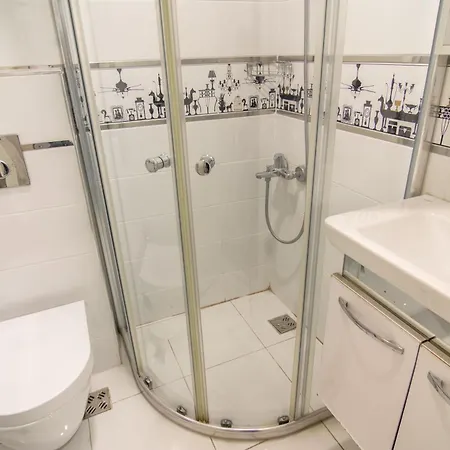 公寓 At Besiktas 2bdr With 3 Single Bed *