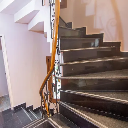 At Beşiktaş 2bdr With 3 Single Bed İstanbul